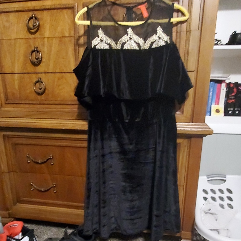 Cocktail/Black tie Dress